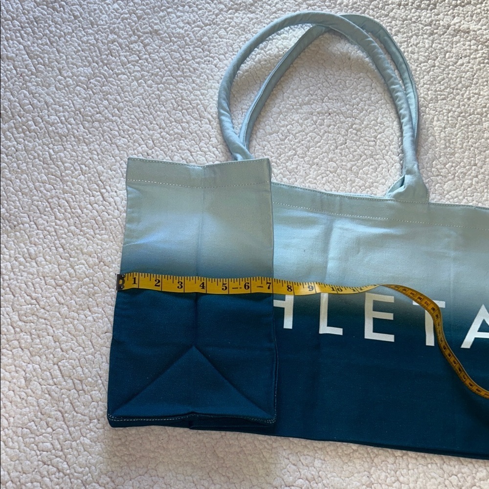 Athleta Blue Gradient Tote NWOT - Picture 5 of 5